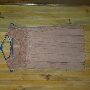 Knox Rose sleeveless blouse.